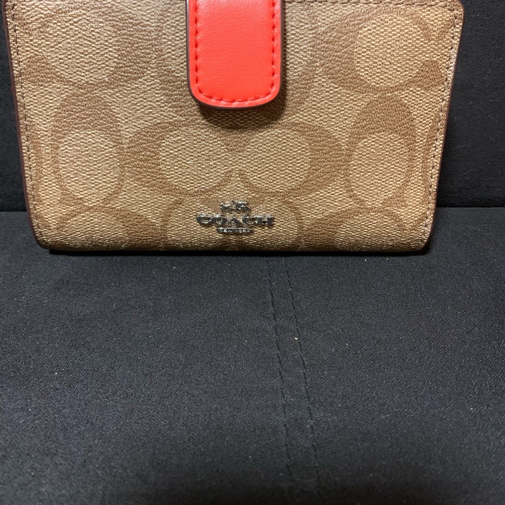 Coach signature small wallet